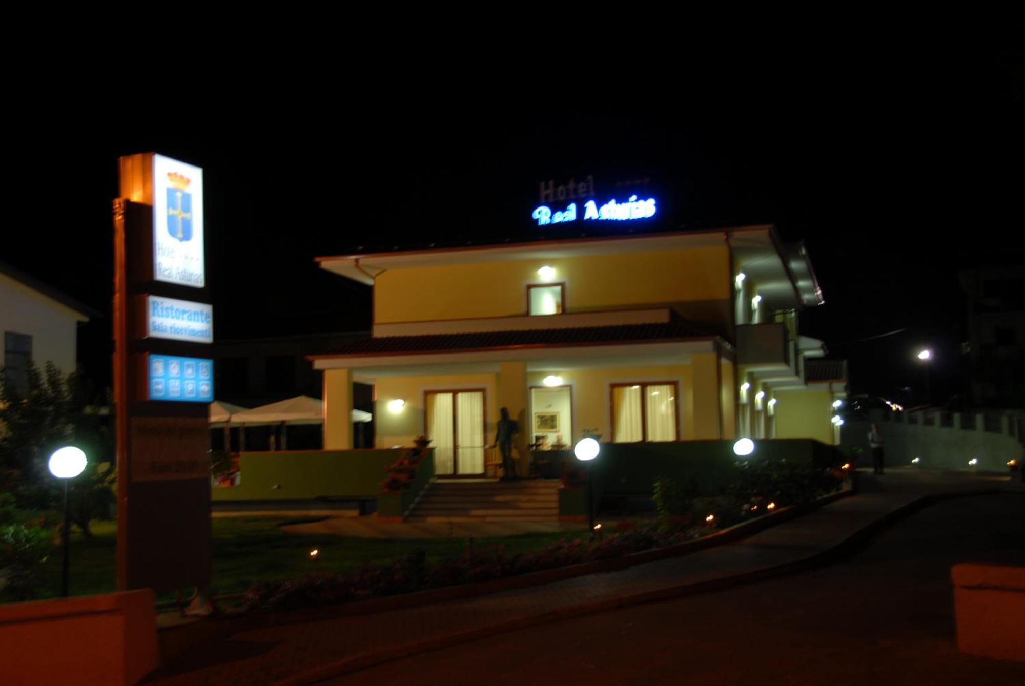 Real Asturias Hotel Акуапеса Екстериор снимка